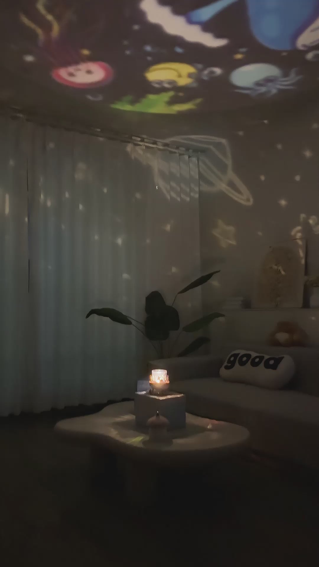 Gift box: 360° immersive night light + plush toy